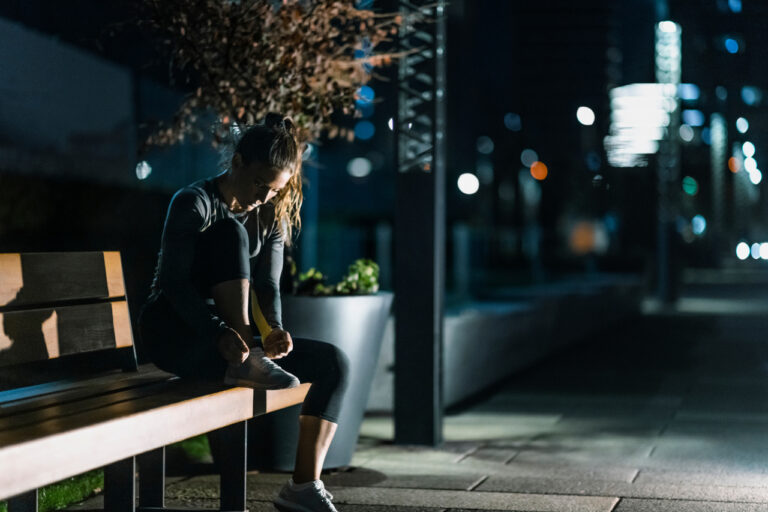 Exercícios à noite podem melhorar o sono